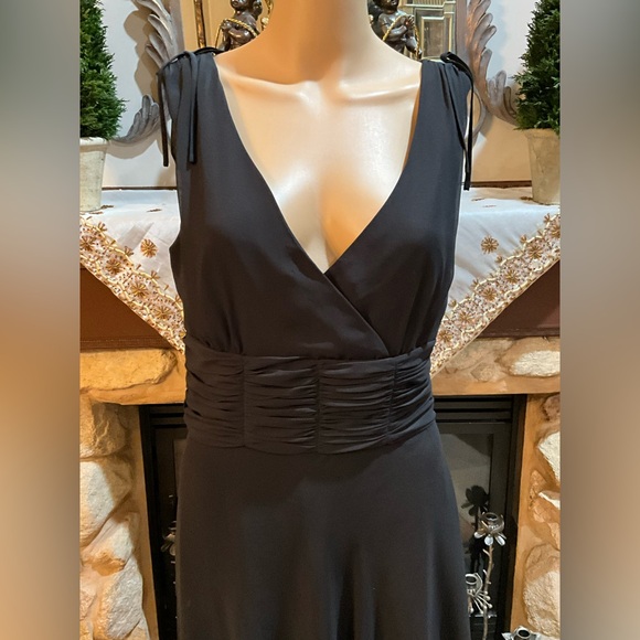 DANI MAX Elegant Black Sleeveless Dress 10 - Picture 2 of 7